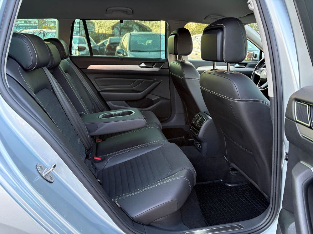 VW Passat Var 2.0 TDI DSG Elegance,200 ks,nije uvoz,tvor jam 10/2028, fotografija 9