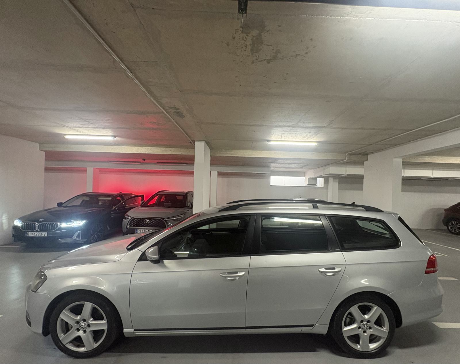 VW Passat Variant 1,6 TDI 6 brzina/ KUKA/ Moguća zamjena/, fotografija 6