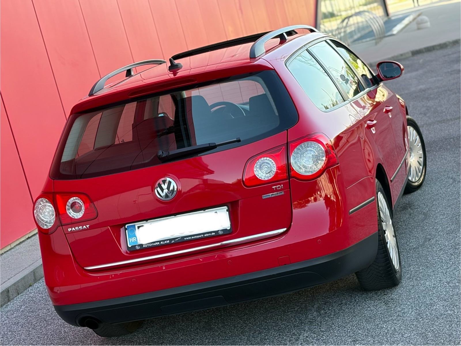 VW PASSAT VARIANT 1.6 TDI AUTOMATSKA KLIMA ŠIBER KAO NOV!!!, fotografija 2