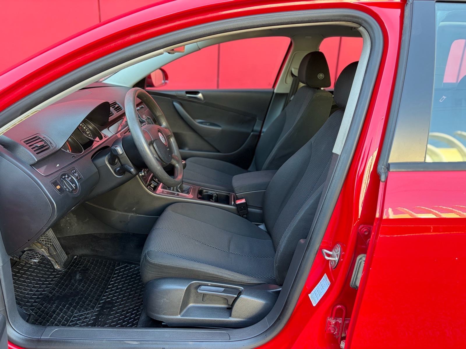 VW PASSAT VARIANT 1.6 TDI AUTOMATSKA KLIMA ŠIBER KAO NOV!!!, fotografija 8
