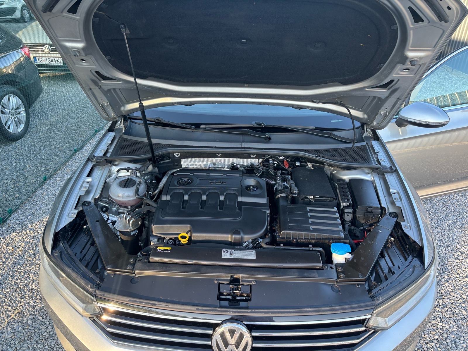 VW Passat 1.6 TDI DSG ## LEASING BEZ UČEŠĆA ##, fotografija 12