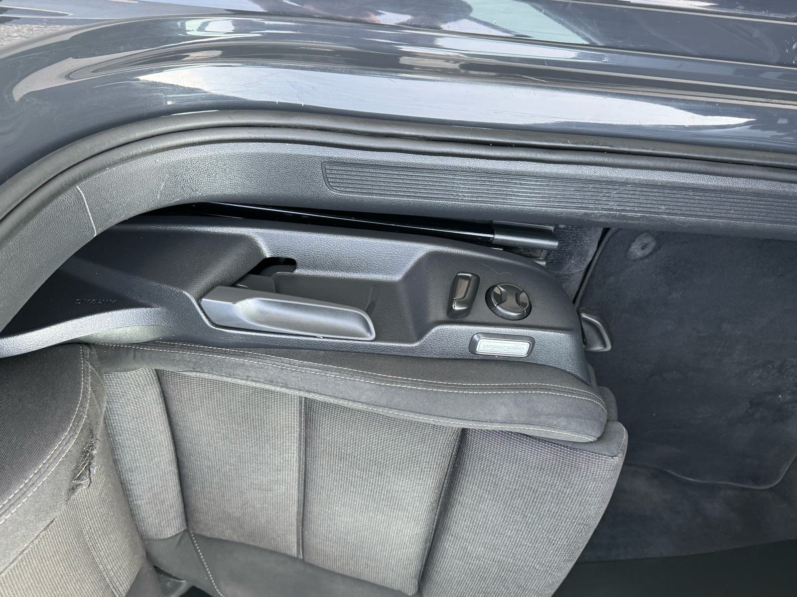 VW Passat Variant 1,6 TDI BMT DSG automatik, fotografija 7
