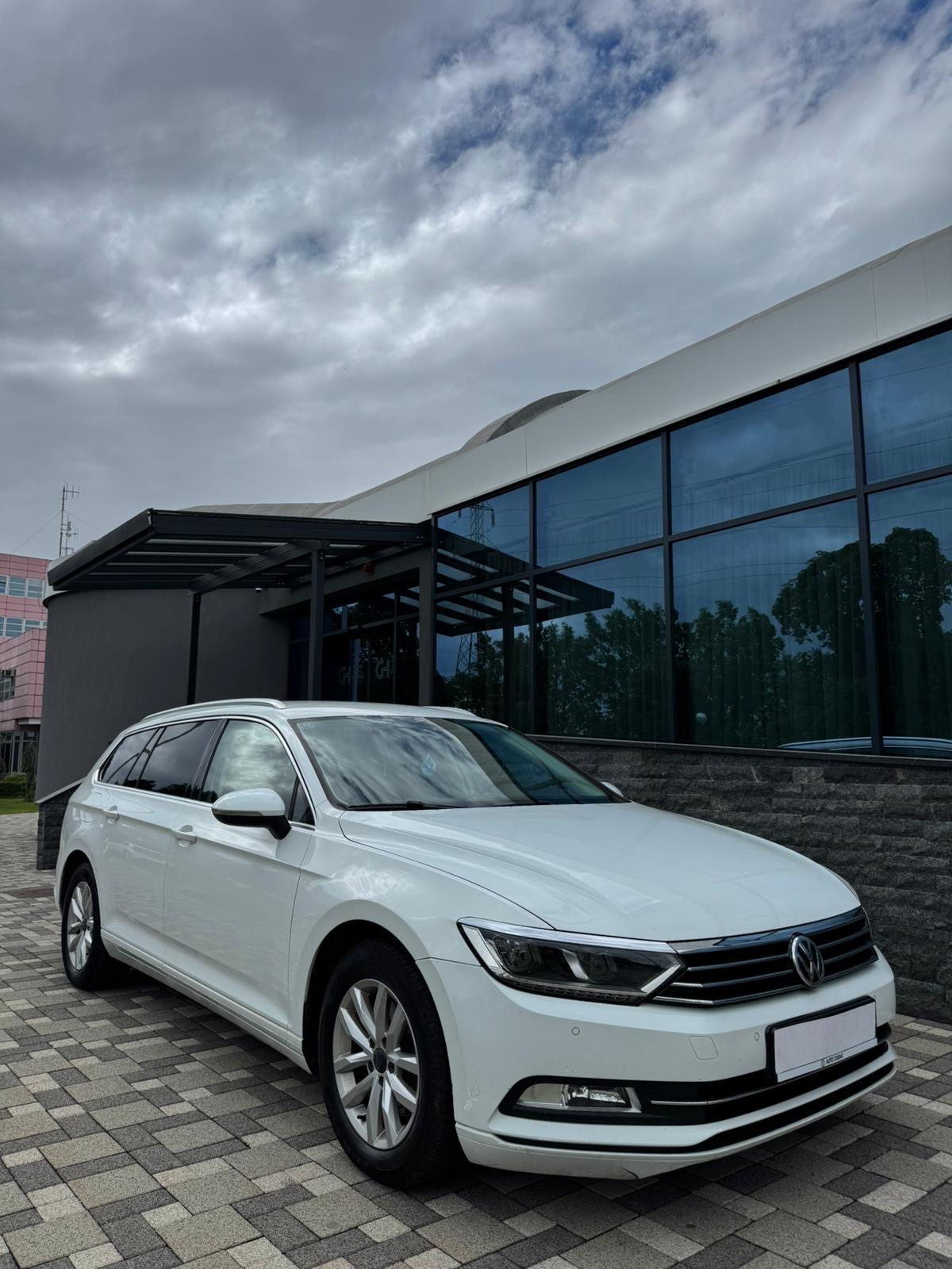 VW Passat Variant 1,6 TDI BMT DSG-AUTOMAT,Bi-XENON VRHUNSKI, fotografija 1