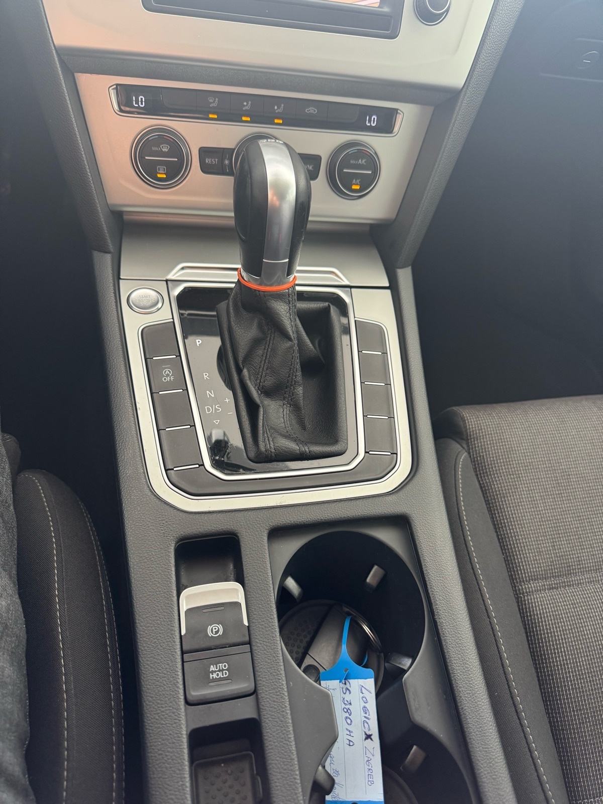VW Passat Variant 1,6 TDI BMT DSG automatik, fotografija 9