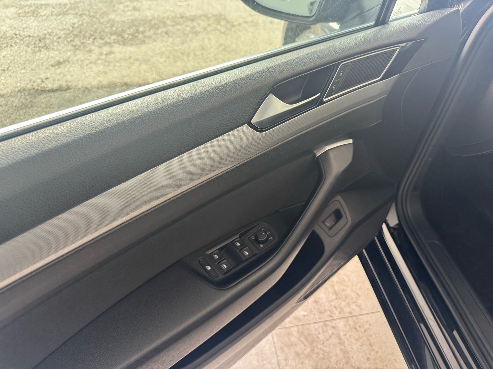 VW Passat Variant 1,6 TDI BMT DSG automatik, fotografija 11