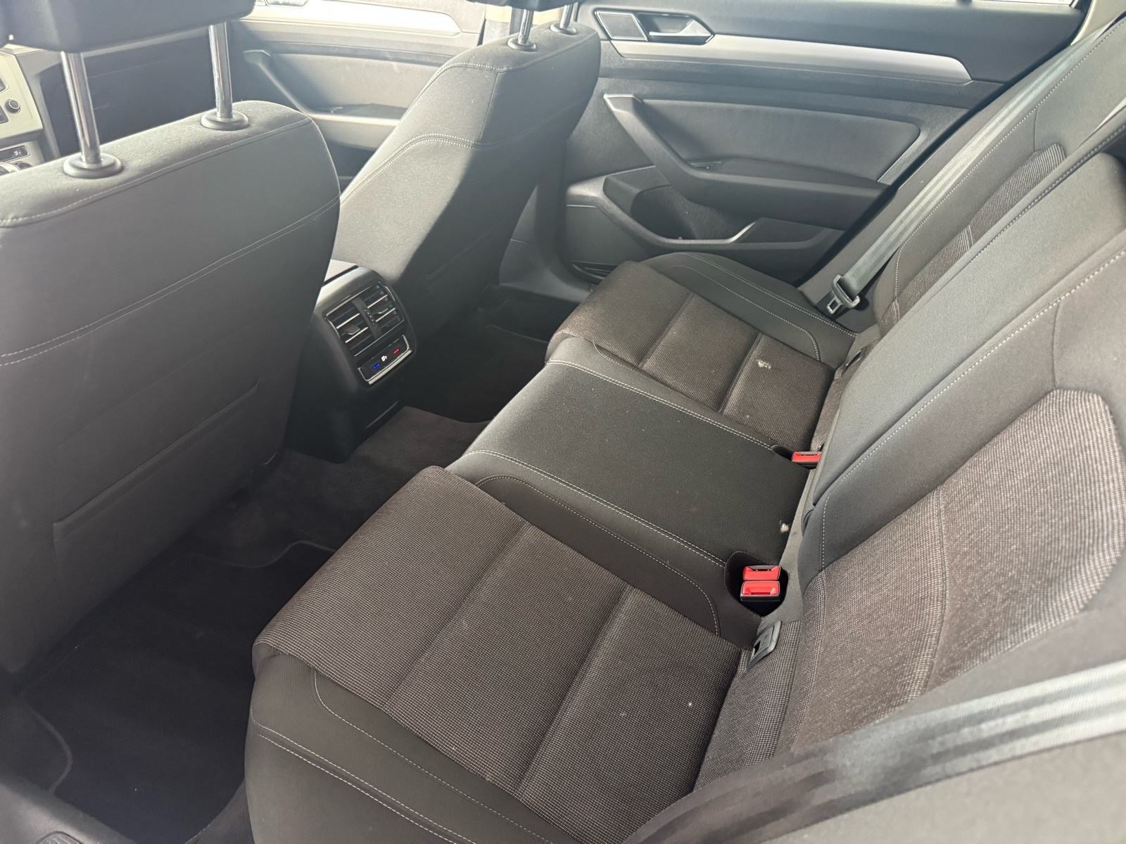 VW Passat Variant 1,6 TDI BMT DSG automatik, fotografija 12