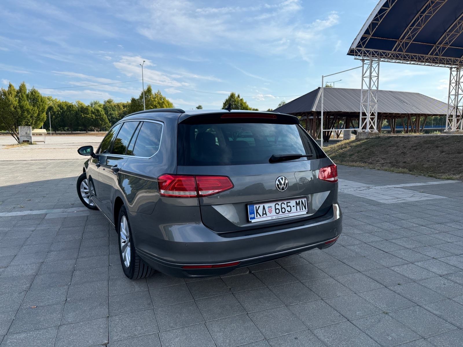 VW Passat Variant 1,6 TDI BMT DSG automatik, fotografija 2