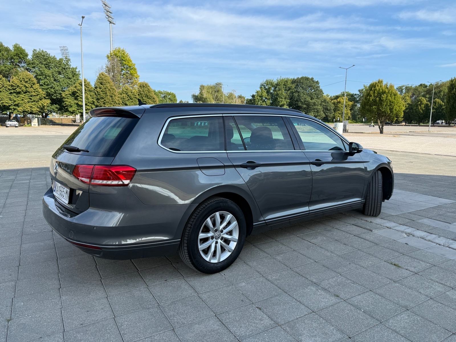 VW Passat Variant 1,6 TDI BMT DSG automatik, fotografija 3