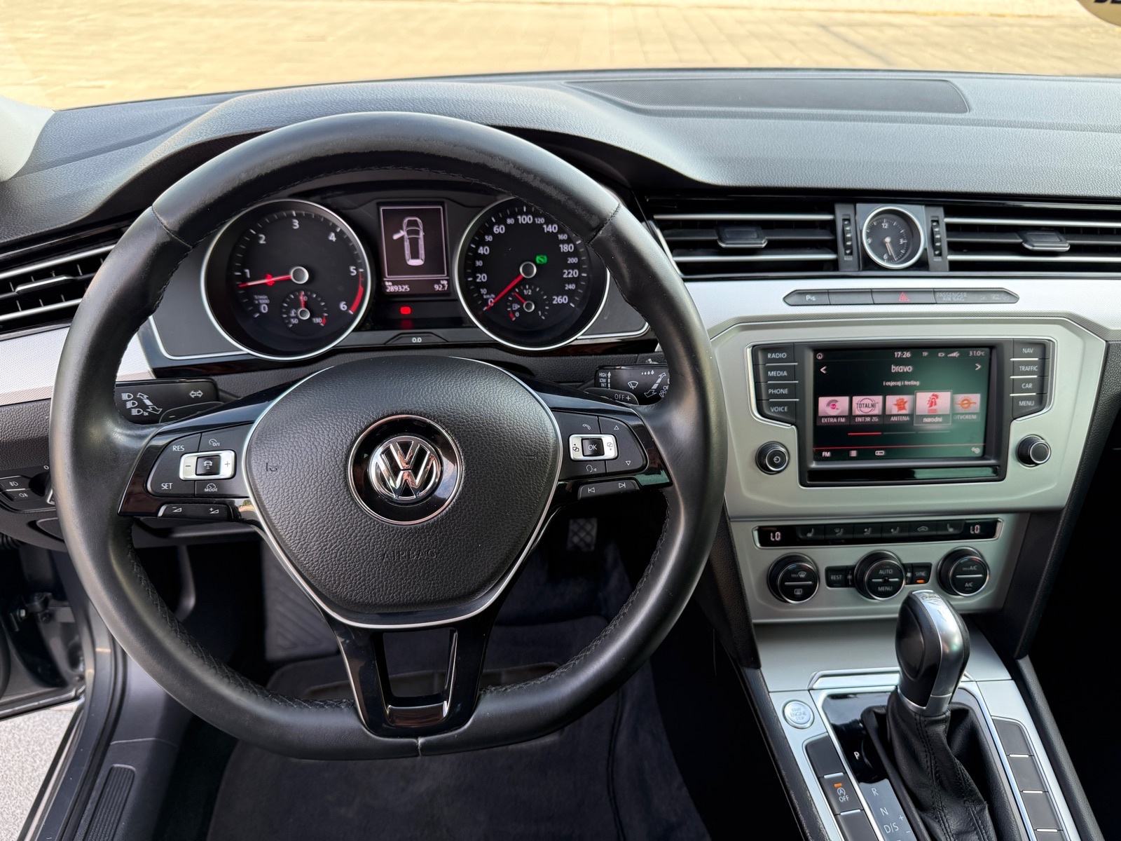 VW Passat Variant 1,6 TDI BMT DSG automatik, fotografija 12