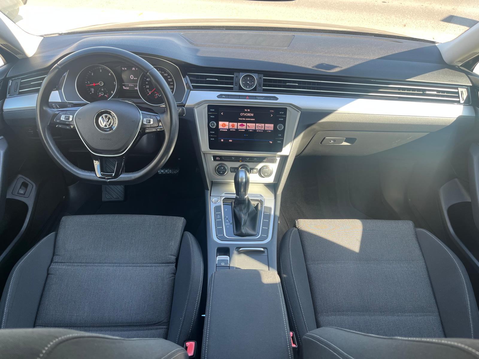 VW Passat Variant 1,6 TDI BMT DSG Comfortline Nije uvoz, fotografija 13