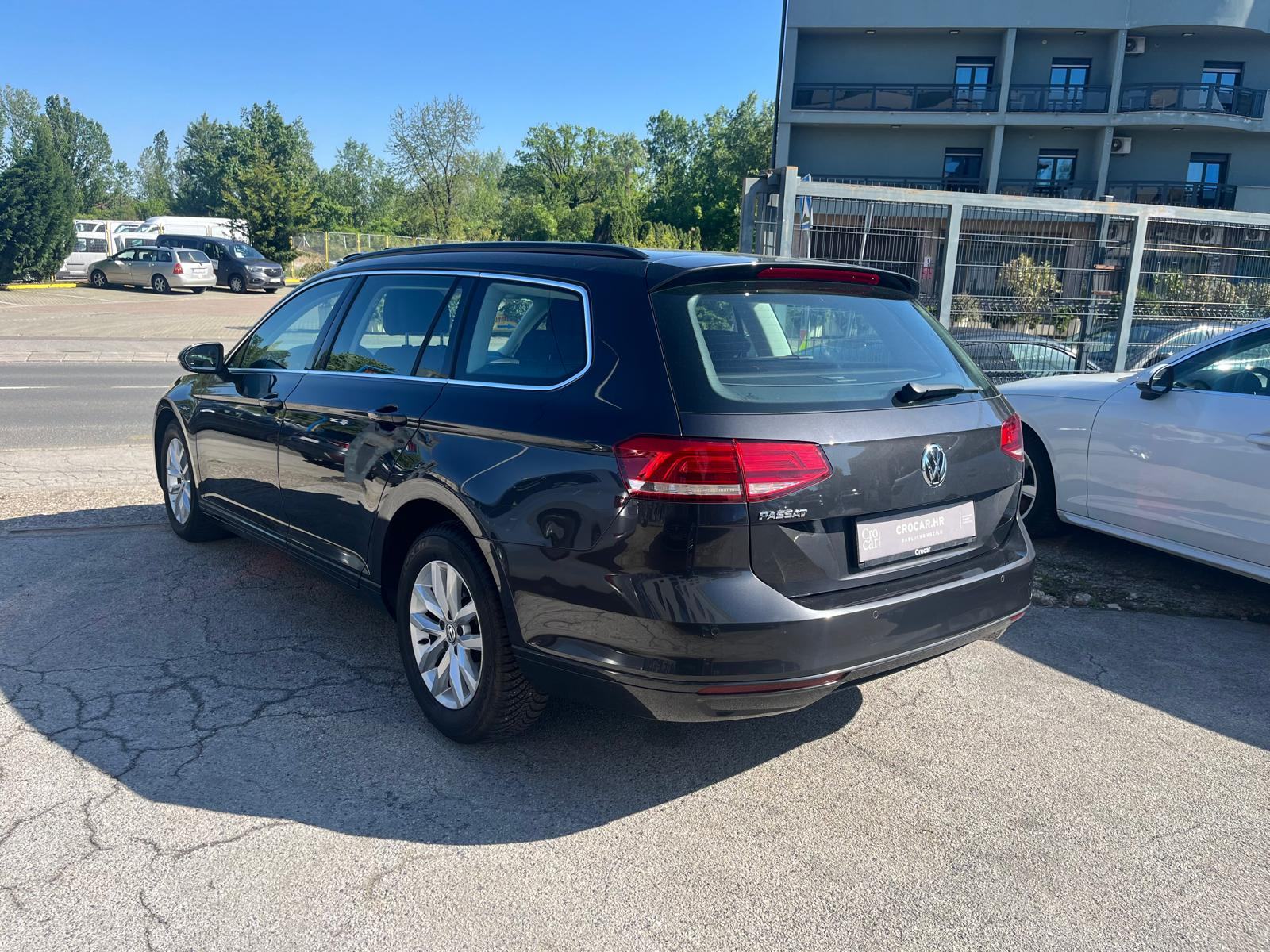 VW Passat Variant 1,6 TDI BMT DSG Comfortline Nije uvoz, fotografija 5
