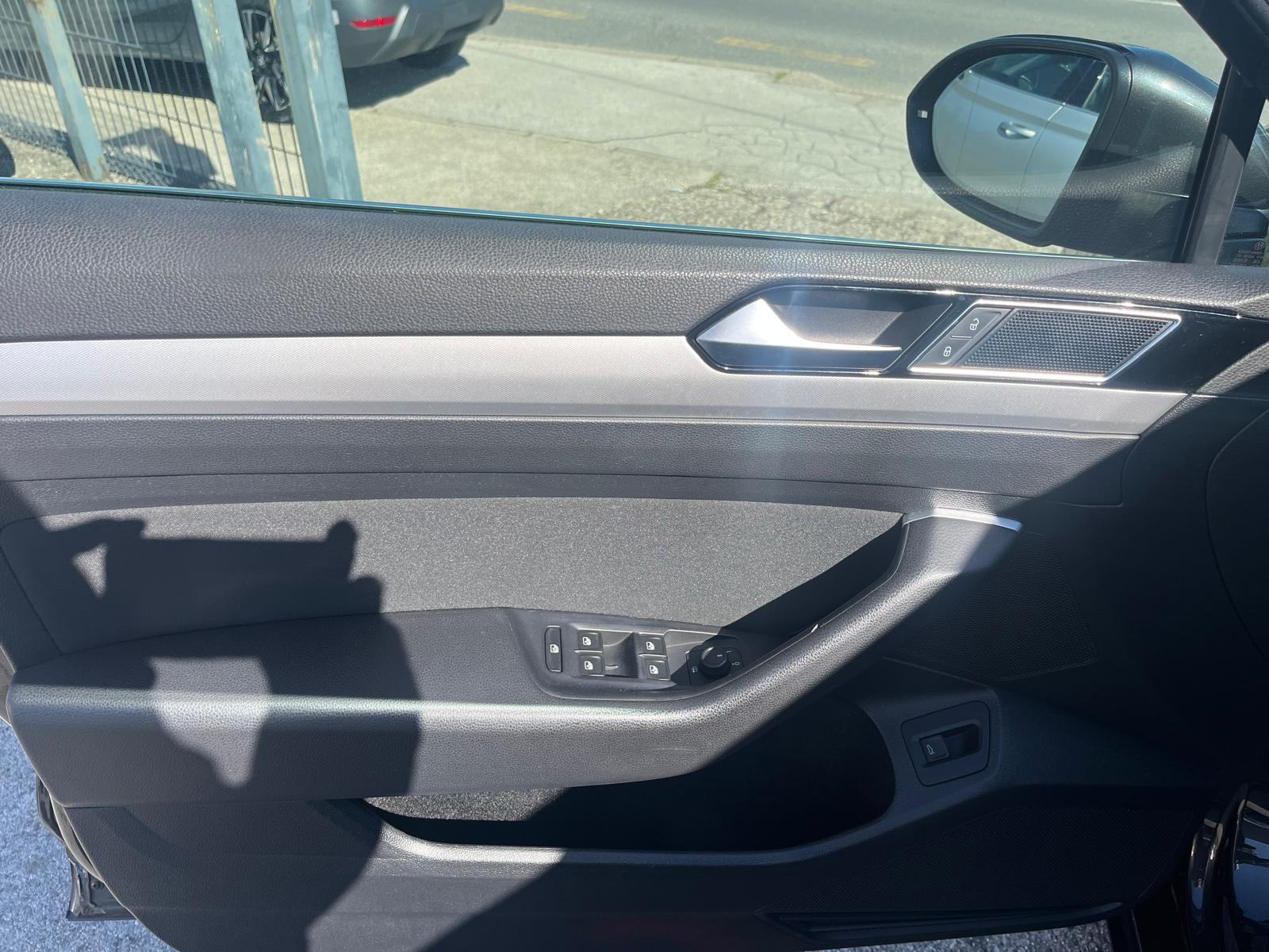 VW Passat Variant 1,6 TDI BMT DSG Comfortline Nije uvoz, fotografija 11