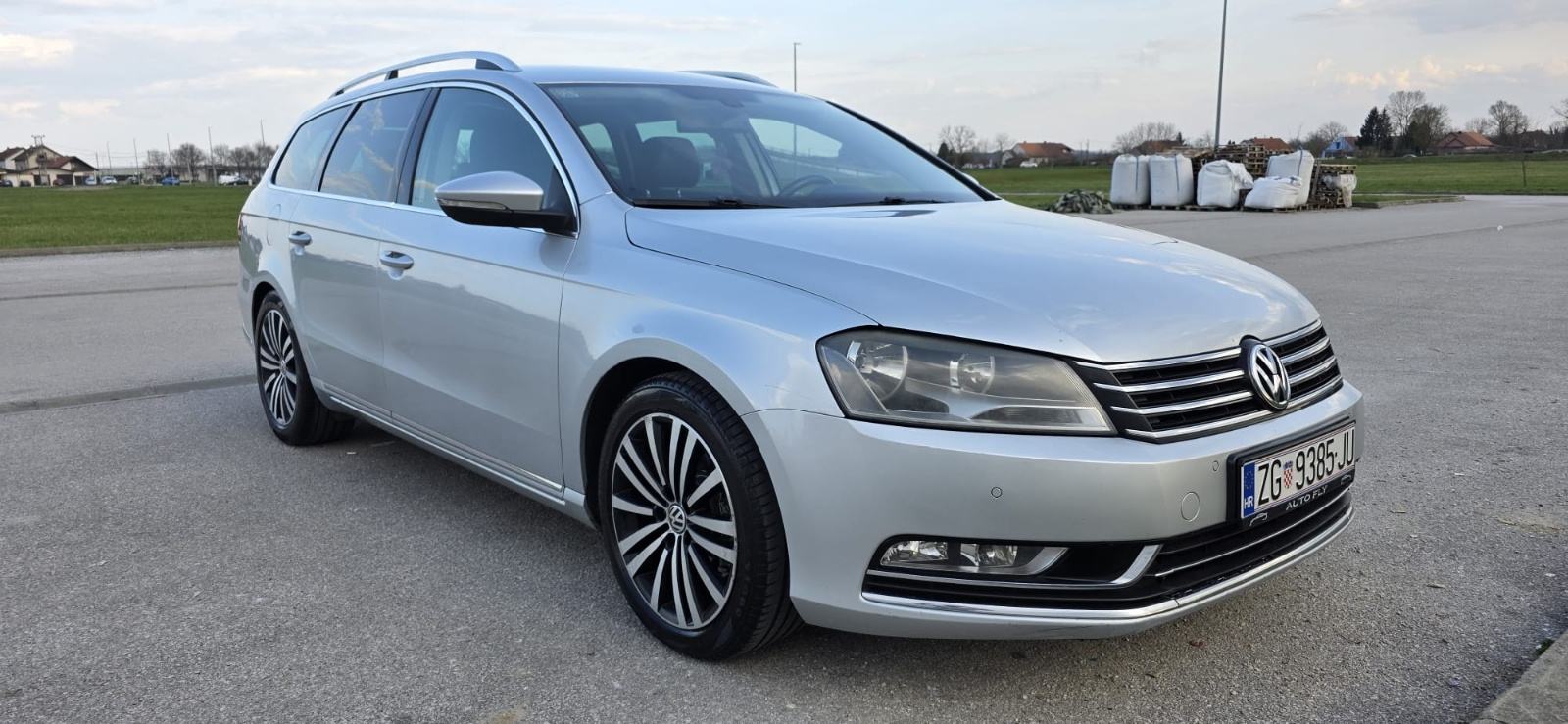 VW Passat Variant 1,6 TDI BMT Highline . Koža . Top stanje . Reg 06/27, fotografija 4