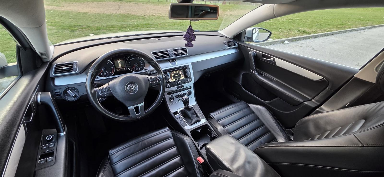 VW Passat Variant 1,6 TDI BMT Highline . Koža . Top stanje . Reg 06/27, fotografija 20