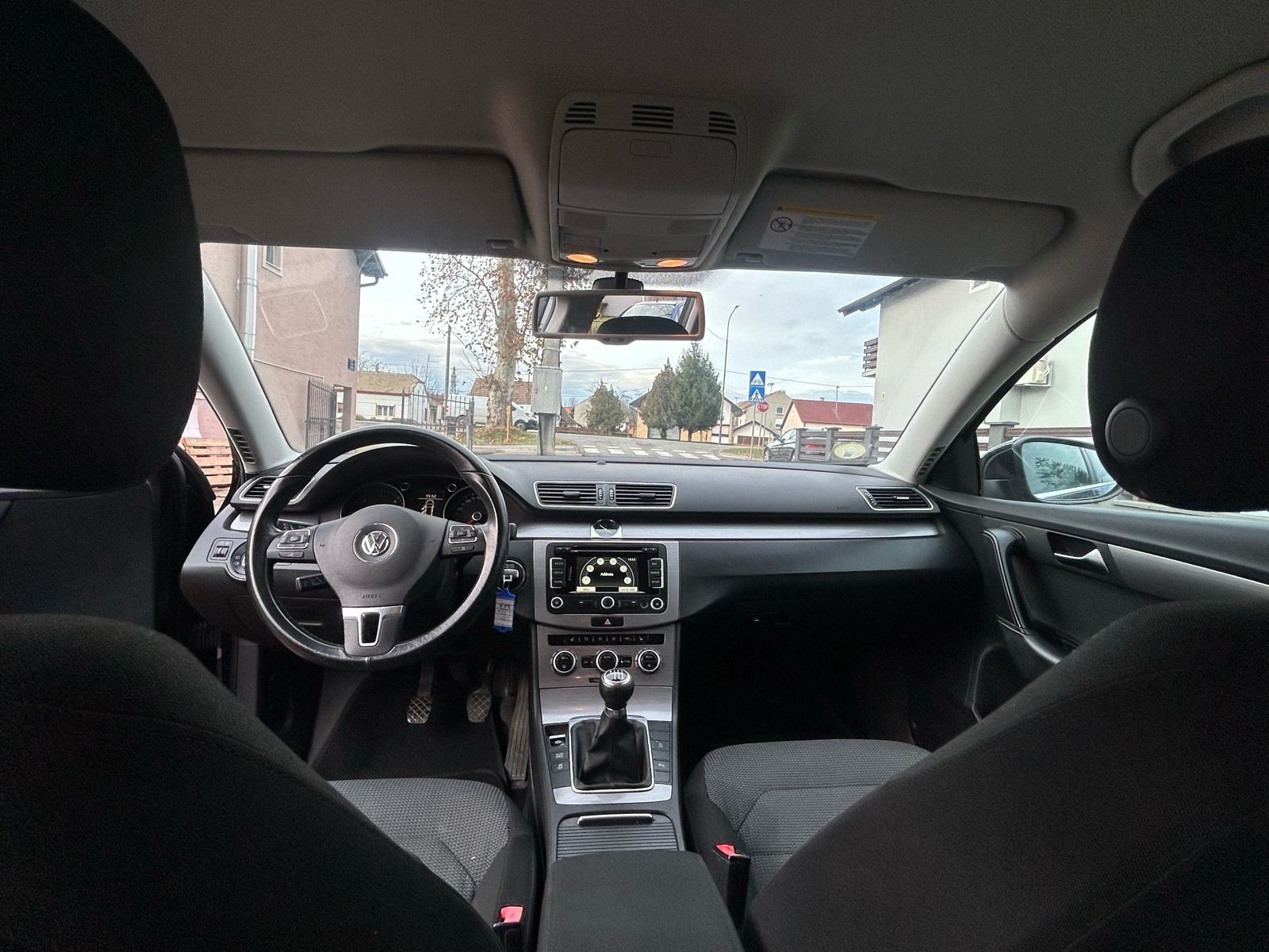 VW Passat Variant 1,6 TDI BMT NAVIGACIJA TEMPOMAT NA IME KUPCA, fotografija 6