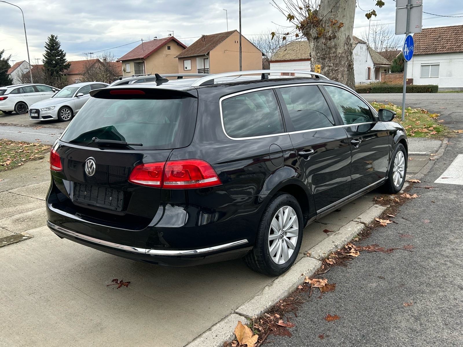 VW Passat Variant 1,6 TDI BMT NAVIGACIJA TEMPOMAT NA IME KUPCA, fotografija 3