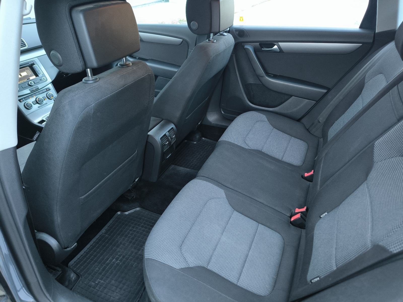 VW Passat Variant 1.6 TDI Comfortline | Reg. 03/27 | 9 god. u vlasništ, fotografija 11