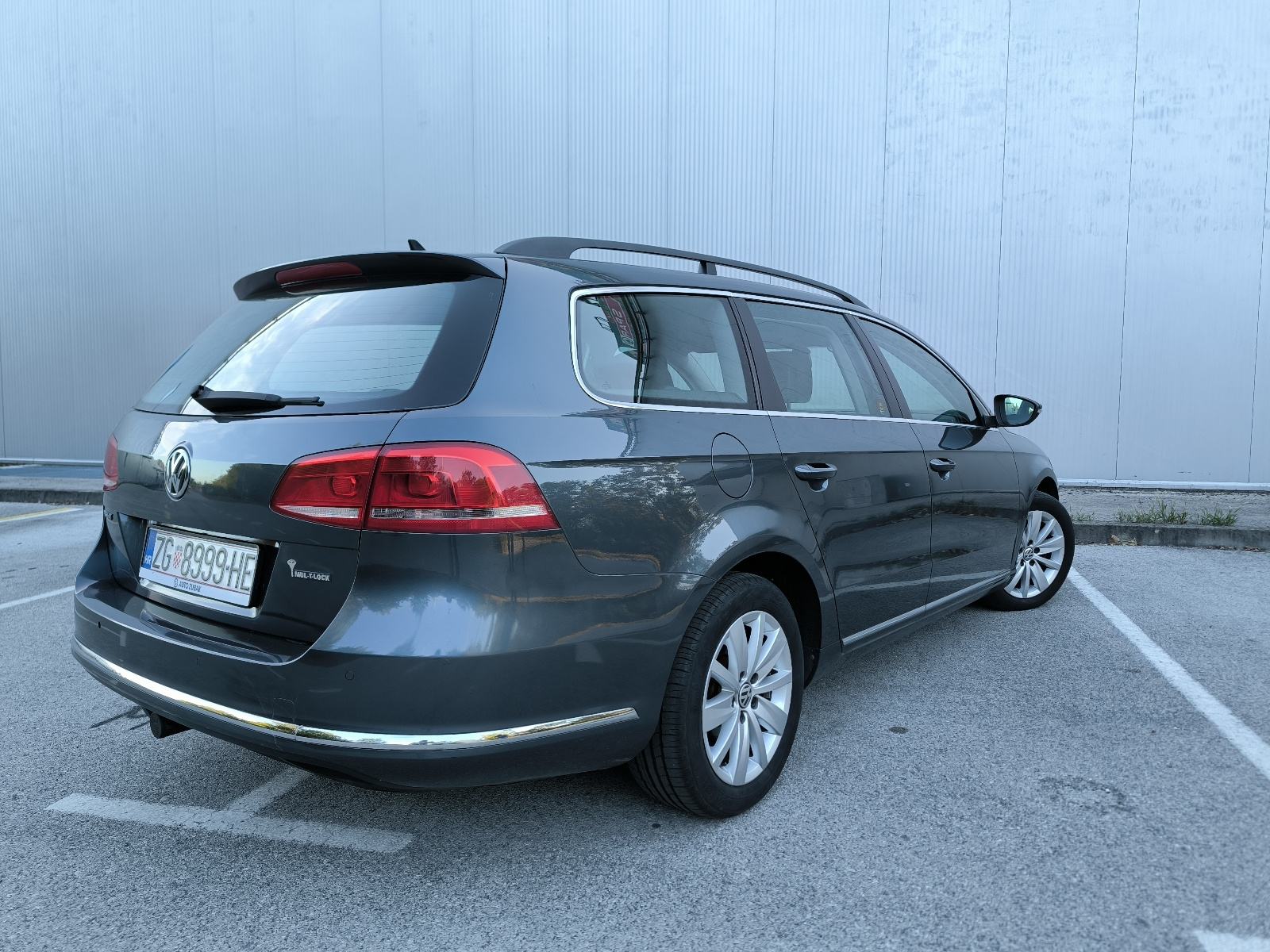 VW Passat Variant 1.6 TDI Comfortline | Reg. 03/27 | 9 god. u vlasništ, fotografija 5