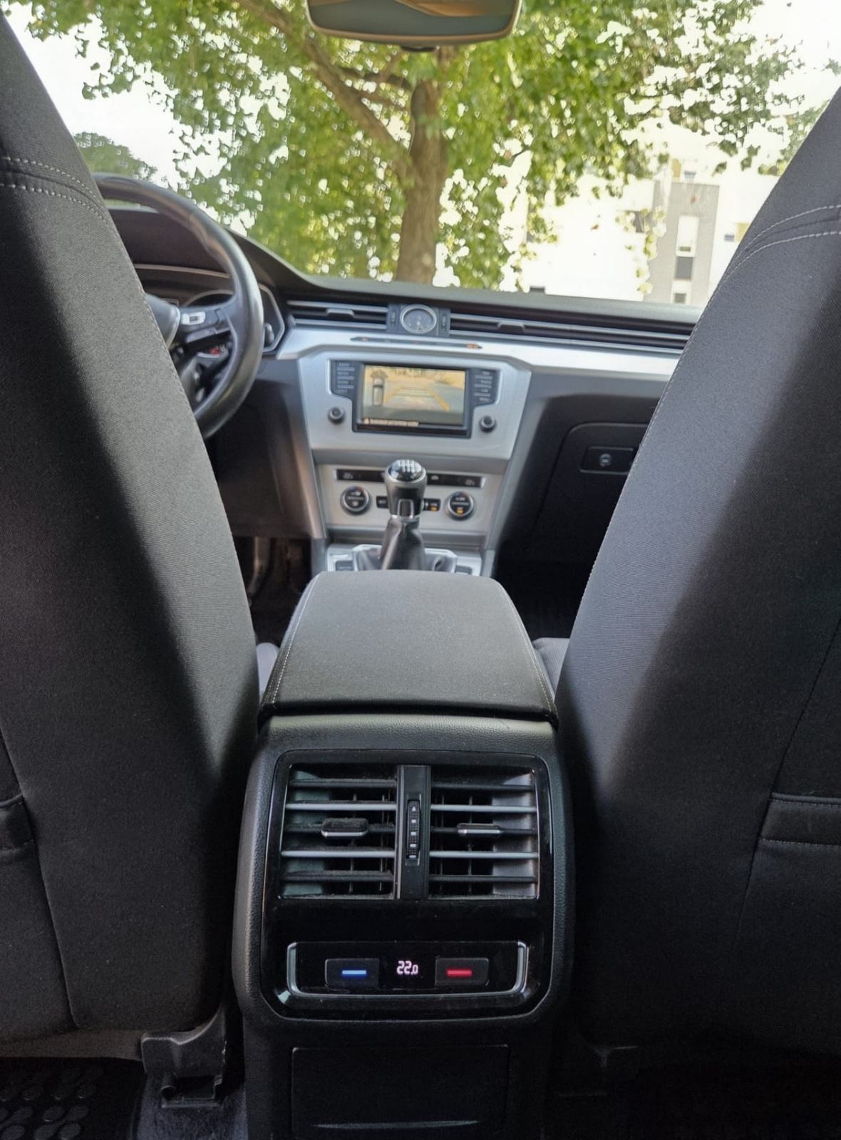 VW Passat Variant 1,6 TDI Sport Style, fotografija 15