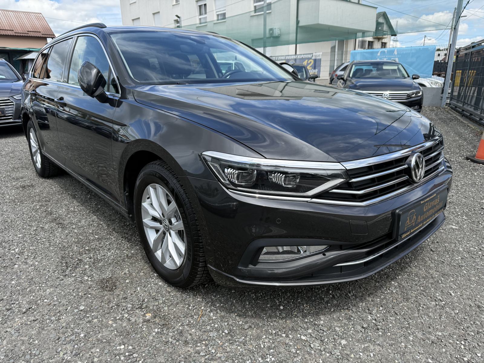 VW Passat Variant 1,6 TDI DSG,NAVI,KAMERA,LED,MATRIX,JAMSTVO!!!, fotografija 3