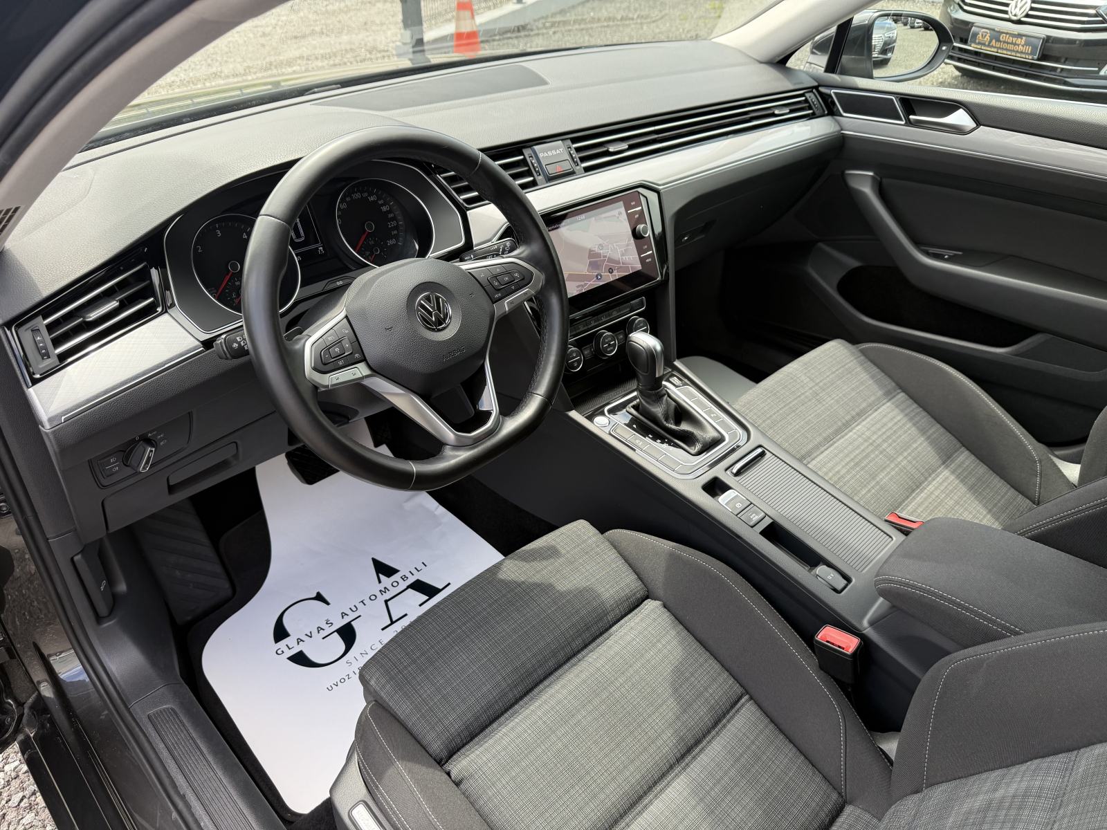 VW Passat Variant 1,6 TDI DSG,NAVI,KAMERA,LED,MATRIX,JAMSTVO!!!, fotografija 13