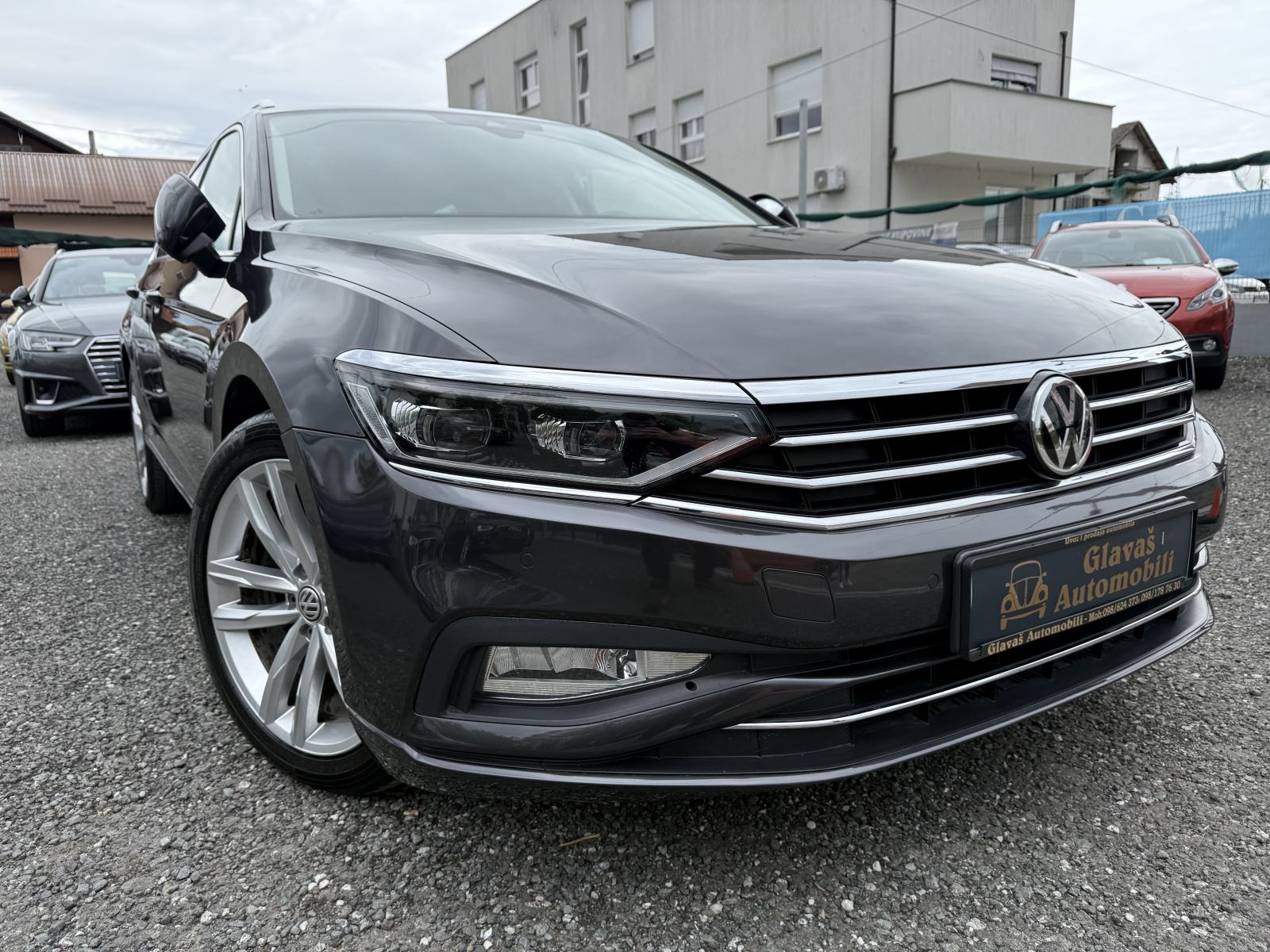 VW Passat Variant 1,6 TDI DSG,NAVI,PDC,MATRIX,LED,KAMERA,ALU 18"!!!, fotografija 2