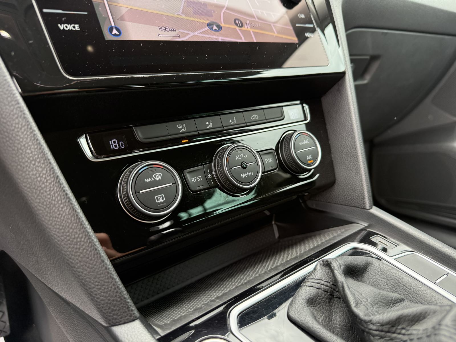 VW Passat Variant 1,6 TDI DSG,NAVI,PDC,MATRIX,LED,KAMERA,ALU 18"!!!, fotografija 16