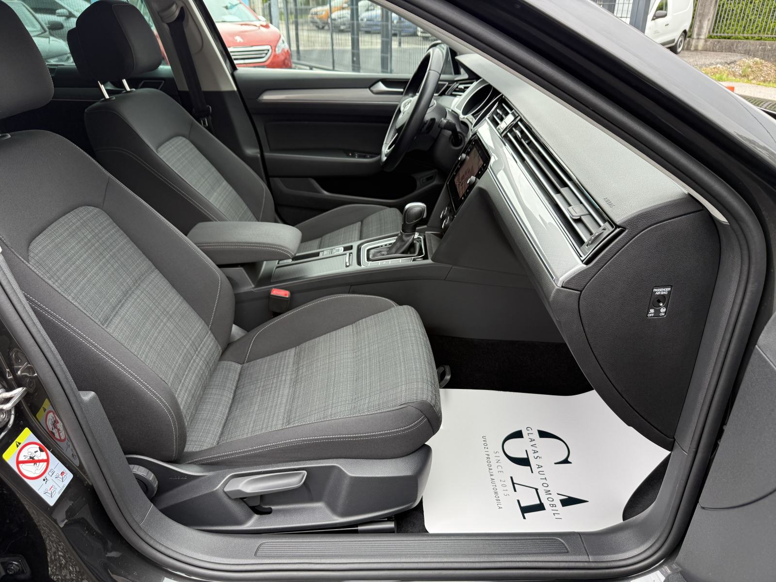 VW Passat Variant 1,6 TDI DSG,NAVI,PDC,MATRIX,LED,KAMERA,ALU 18"!!!, fotografija 19