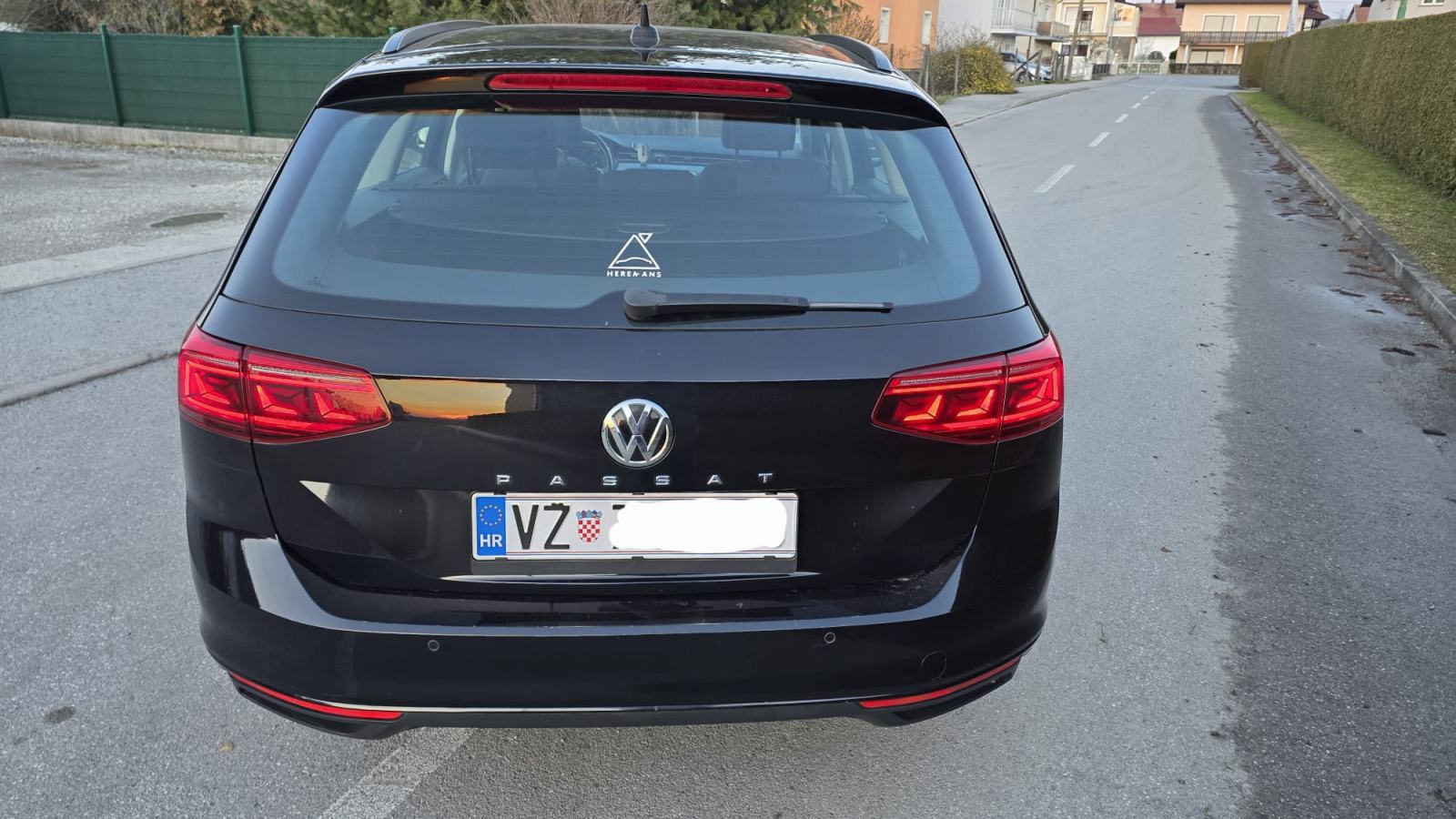 VW Passat Variant 1,6 TDI DSG - REDIZAJN - PANORAMA!, fotografija 6
