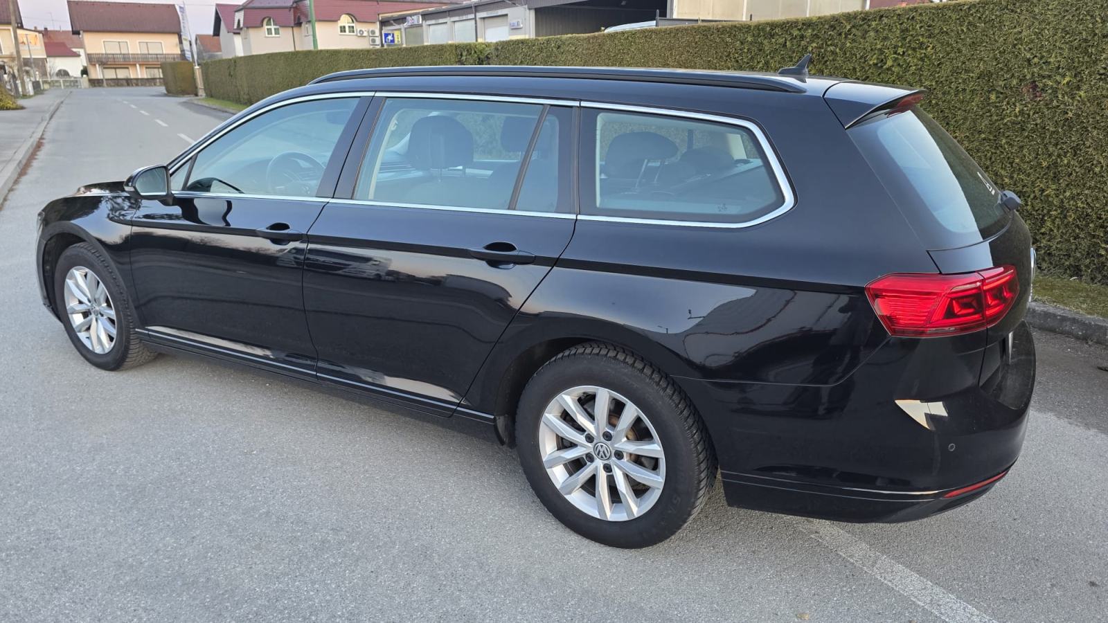 VW Passat Variant 1,6 TDI DSG - REDIZAJN - PANORAMA!, fotografija 4