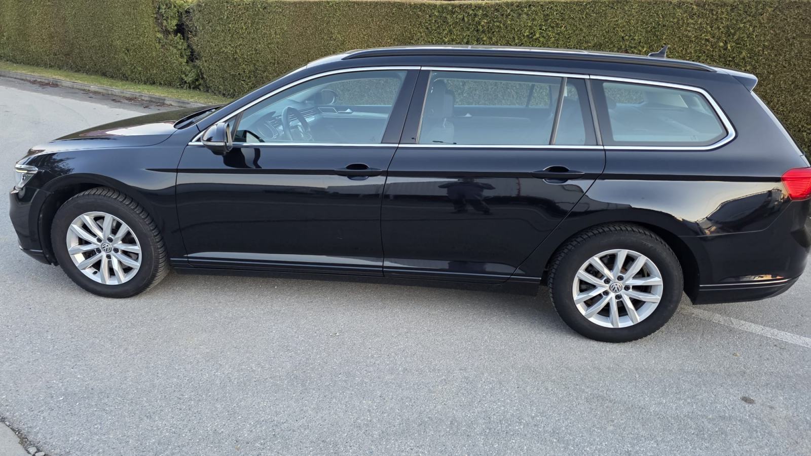 VW Passat Variant 1,6 TDI DSG - REDIZAJN - PANORAMA!, fotografija 3