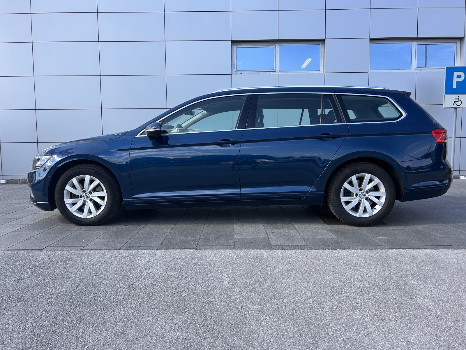 VW Passat Variant 1,6 TDI DSG, pogled izvana - slika 1