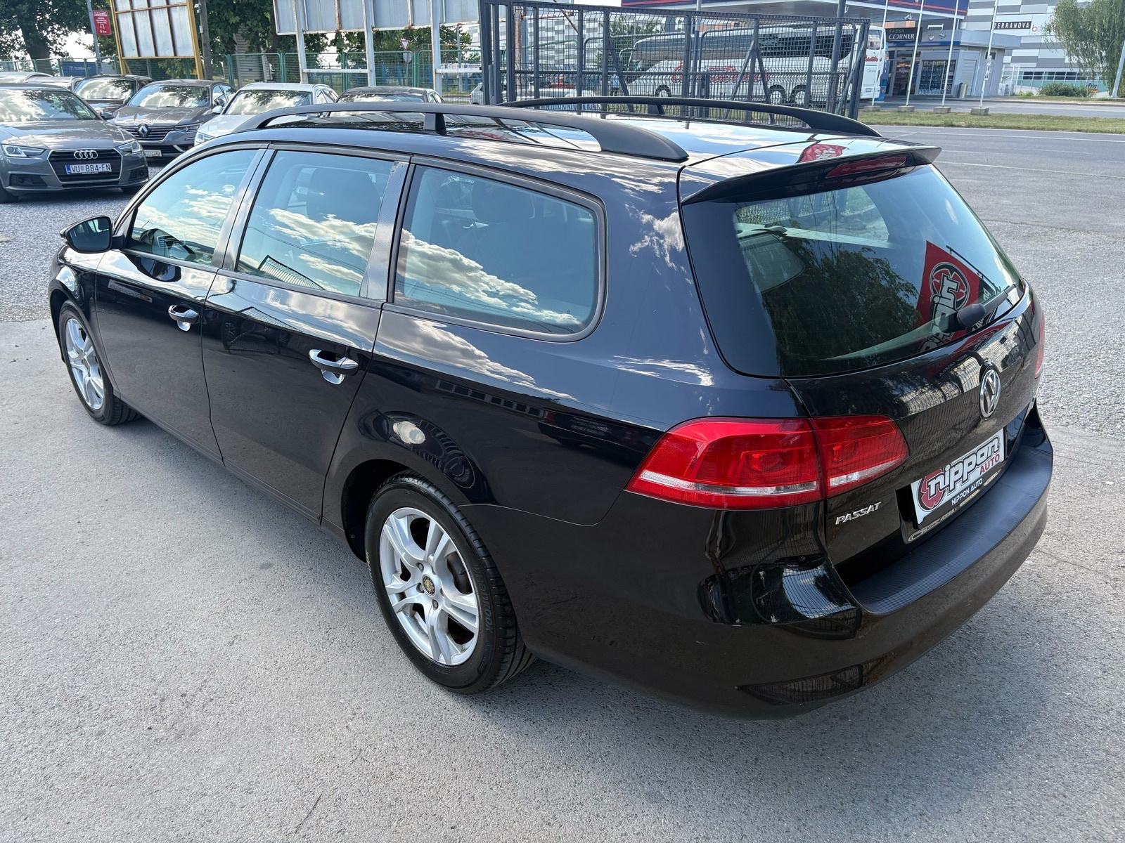 VW Passat Variant 1,6 TDI REG:04/2027 - KLIMA - AUTOKREDIT, fotografija 4