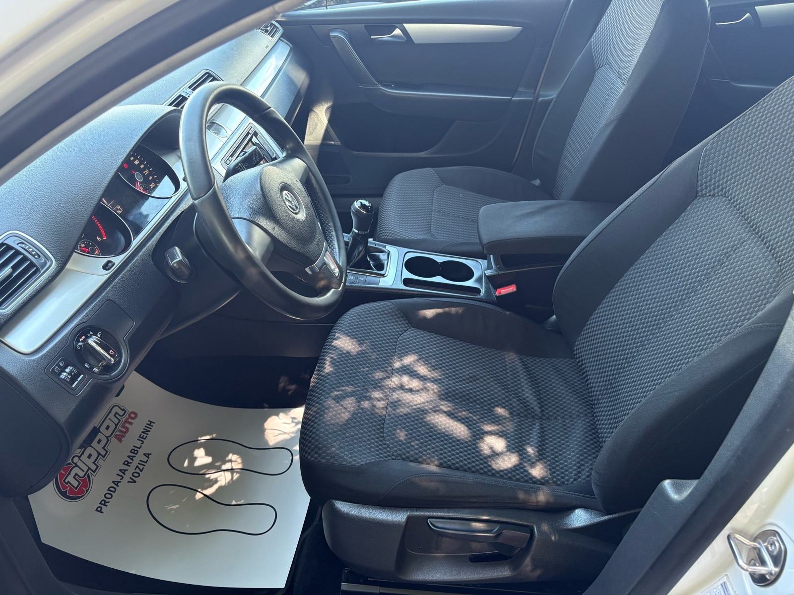 VW Passat Variant 1,6 TDI REG:09/2026 - KLIMA - AUTOKREDIT, fotografija 11