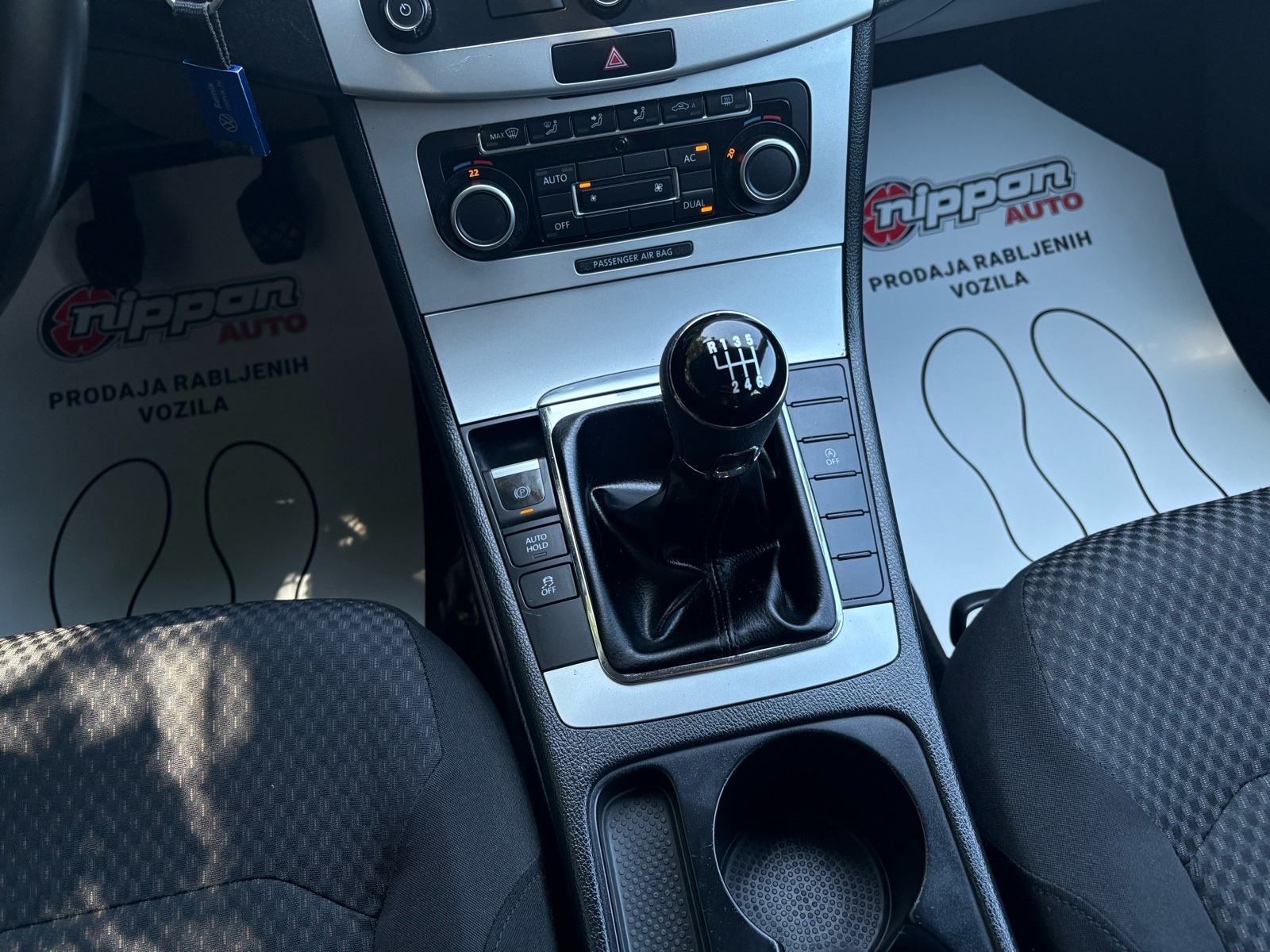 VW Passat Variant 1,6 TDI REG:09/2026 - KLIMA - AUTOKREDIT, fotografija 16