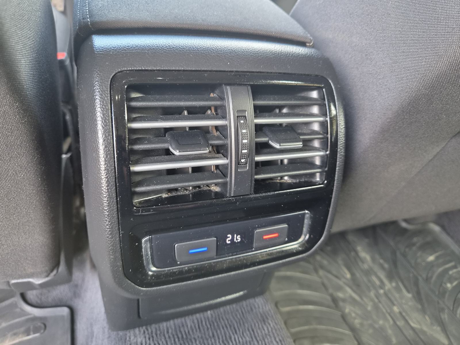 VW Passat Variant 1,6 TDI [Reg.1 God.], fotografija 14