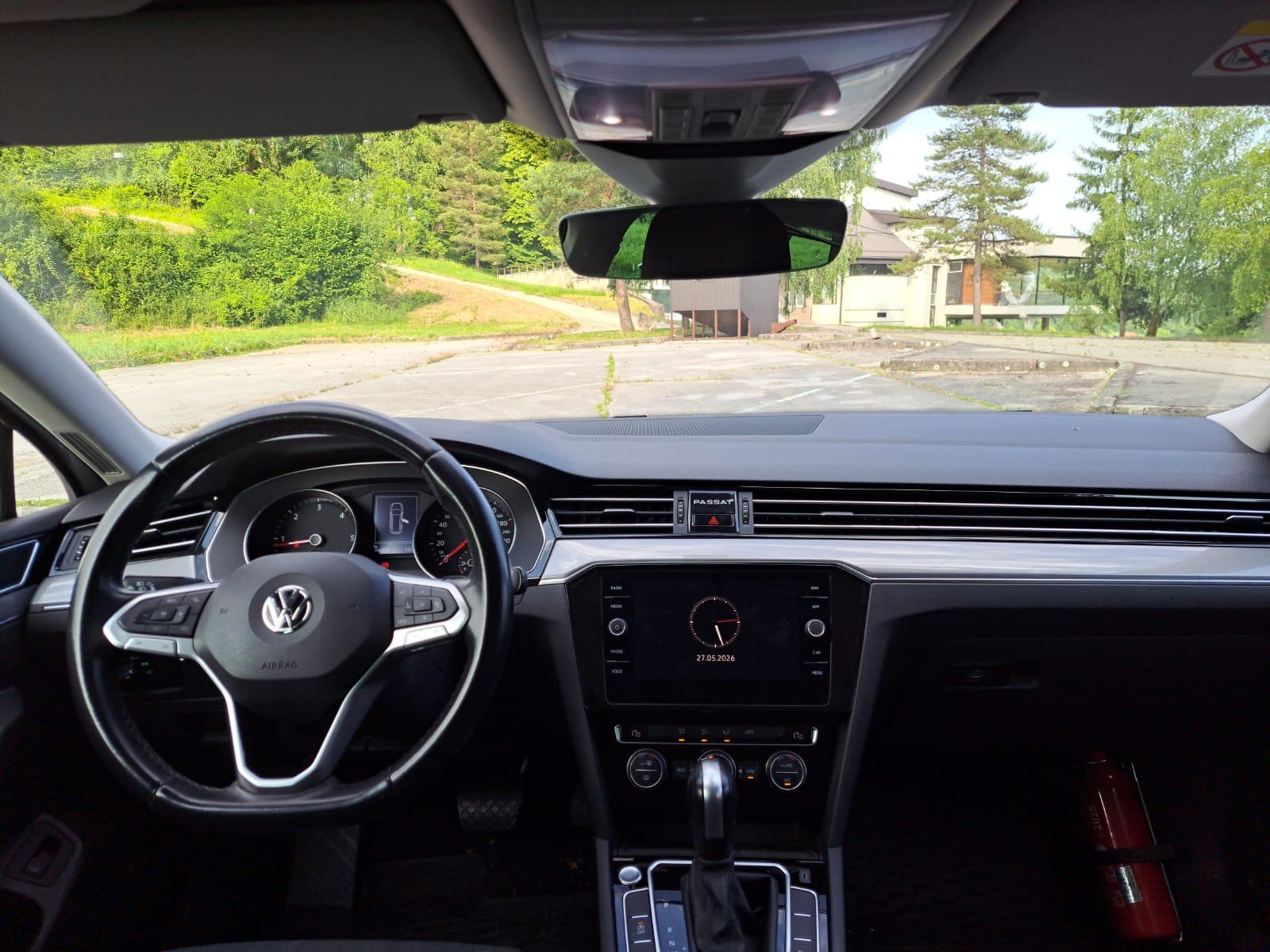 Volkswagen Passat Variant 1.6 TDI DSG, F1, Panorama, dupli set guma, fotografija 14