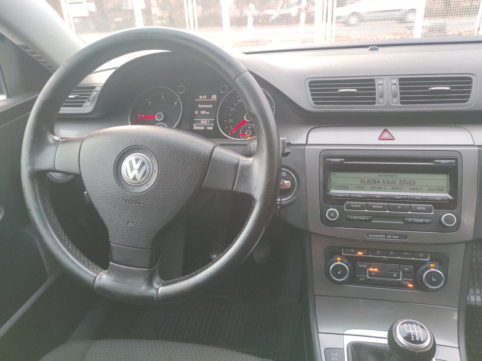 VW Passat Variant 2,0 TDI 6BRZINA PARK PILOT TEMPOMAT GRIJANJE SJEDALA, fotografija 18