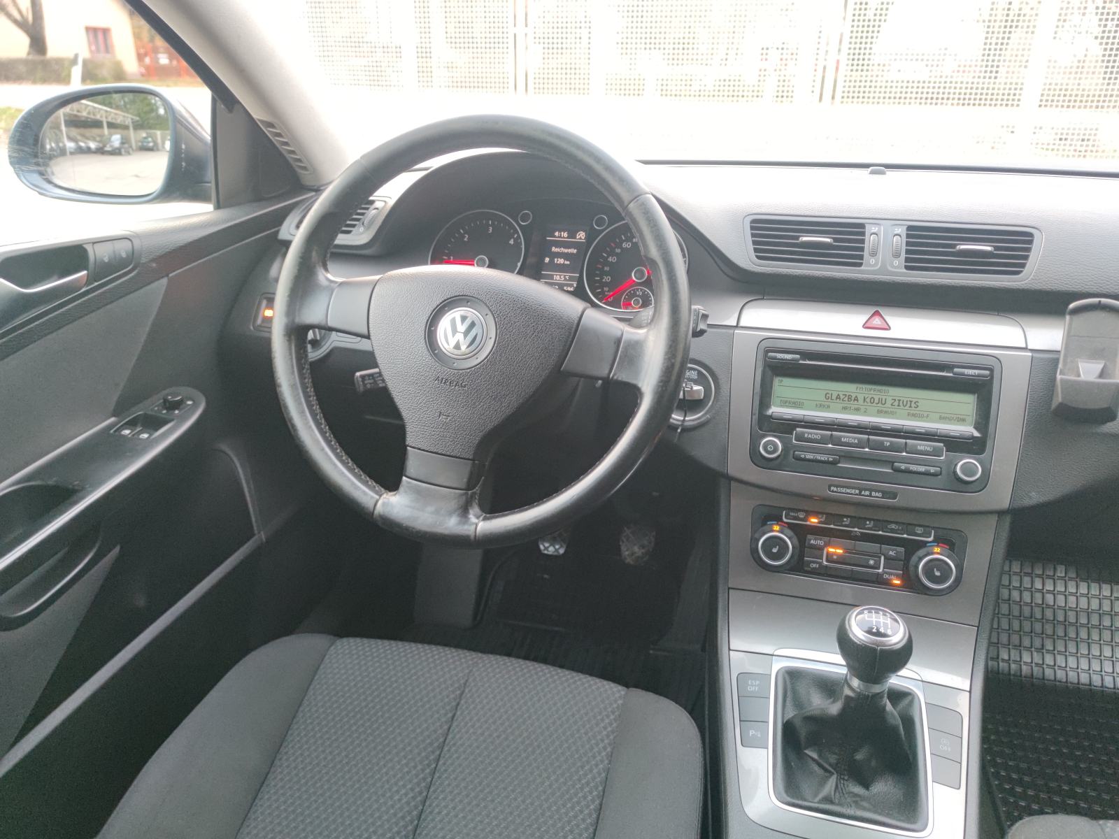 VW Passat Variant 2,0 TDI 6BRZINA PARK PILOT TEMPOMAT GRIJANJE SJEDALA, fotografija 17