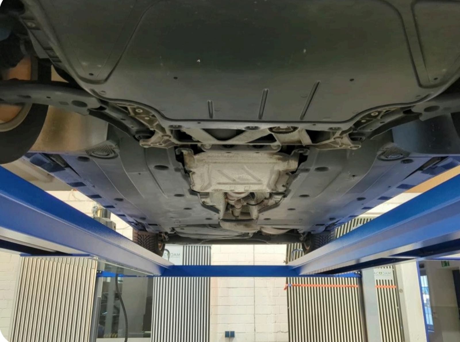 VW Passat Variant 2,0 TDI automatik,110kw,DSG,NAVI,1.VL,2023god,garanc, fotografija 11