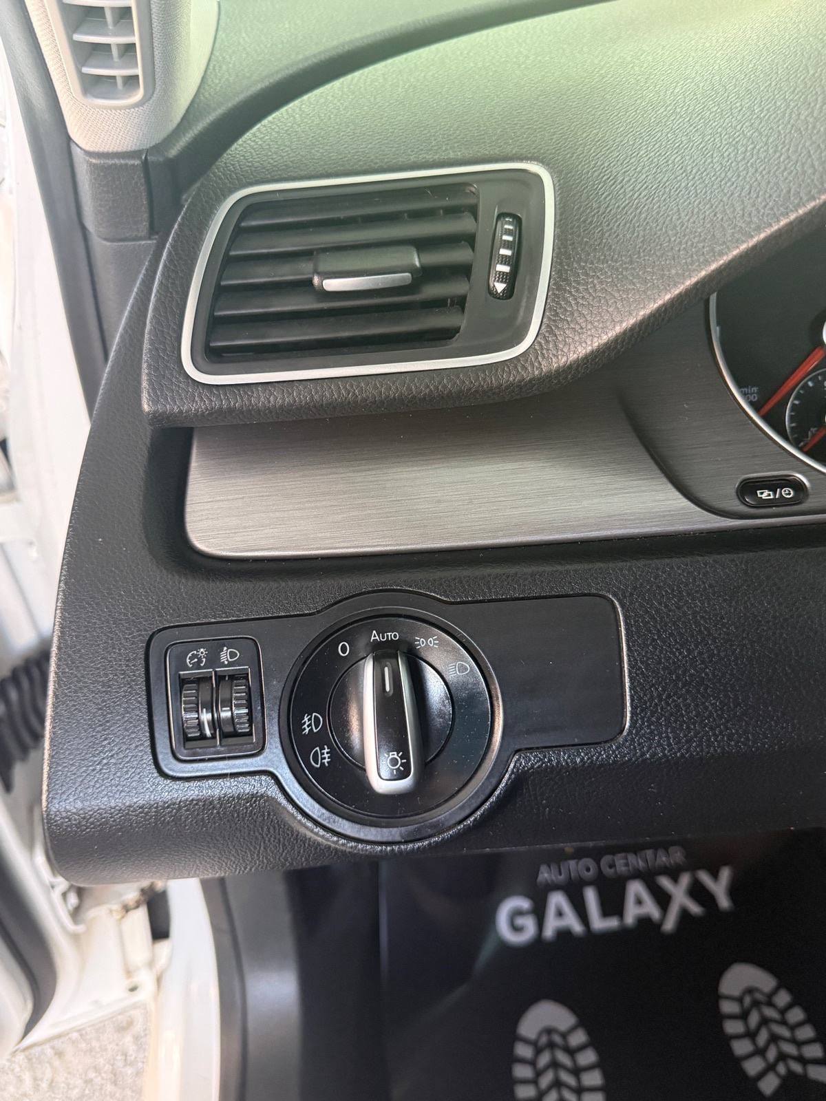VW Passat Variant 2,0 TDI automatik✅130 KW✅VELIKI SERVIS✅, fotografija 17
