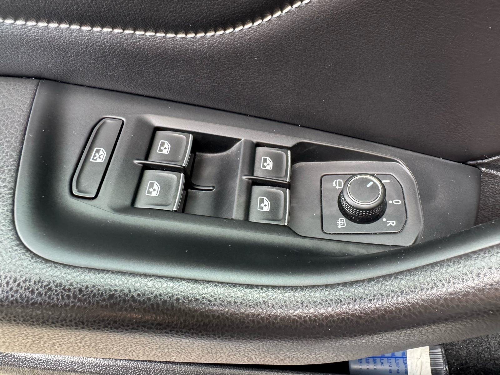 VW Passat Variant 2,0 TDI, *360 kamera*, 190ks, Elegance, Matrix, fotografija 17