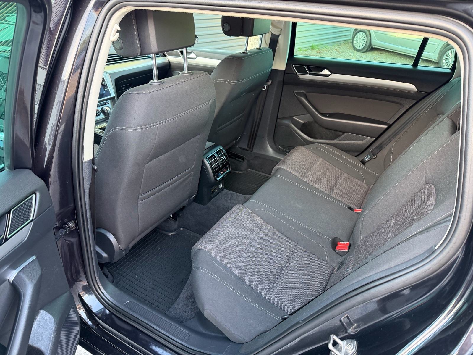 VW Passat Variant 2,0 TDI automatik # KRED - KART # DOBAR AUTIČ, fotografija 10