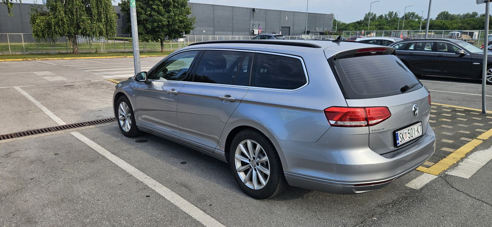VW Passat Variant 2,0 TDI automatik, SERVISNA KNJIGA, REG. 01/2027, fotografija 7