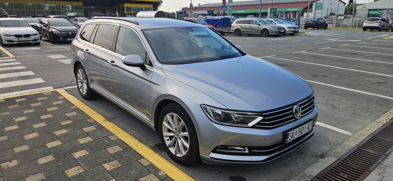 VW Passat Variant 2,0 TDI automatik, SERVISNA KNJIGA, REG. 01/2027, fotografija 6