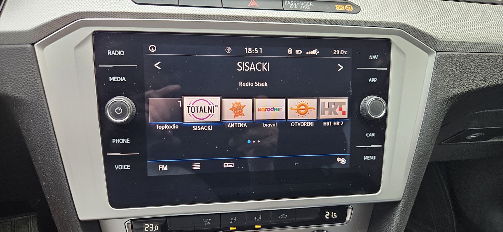 VW Passat Variant 2,0 TDI automatik, SERVISNA KNJIGA, REG. 01/2027, fotografija 14