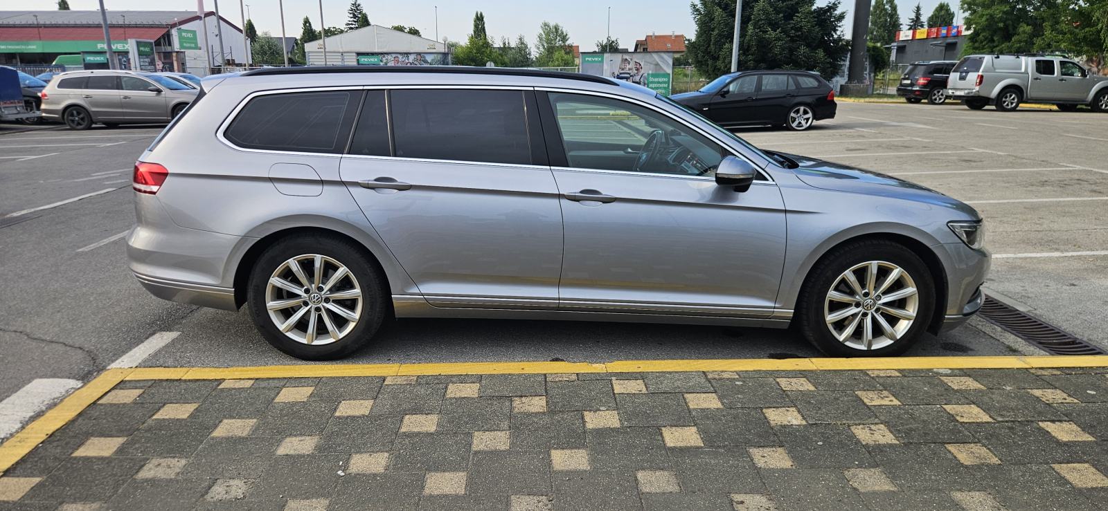 VW Passat Variant 2,0 TDI automatik, SERVISNA KNJIGA, REG. 01/2027, fotografija 15