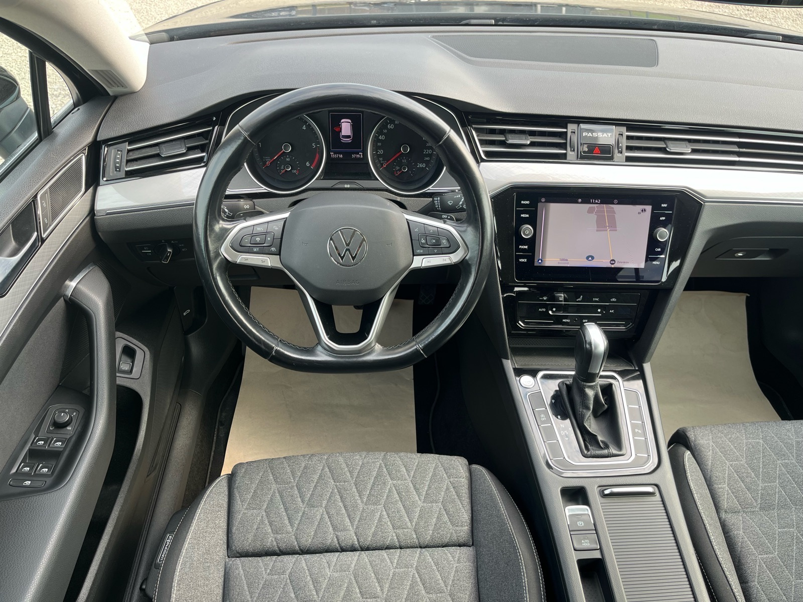 VW Passat Variant 2,0 TDI automatik, fotografija 12