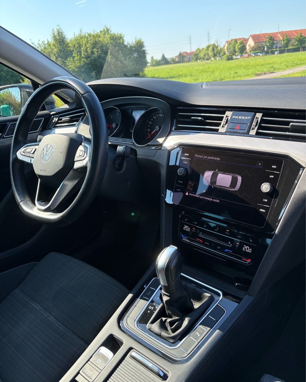 VW Passat 2.0 TDI DSG Business, HR, 1. vlasnik, reg. 06/2027, fotografija 17