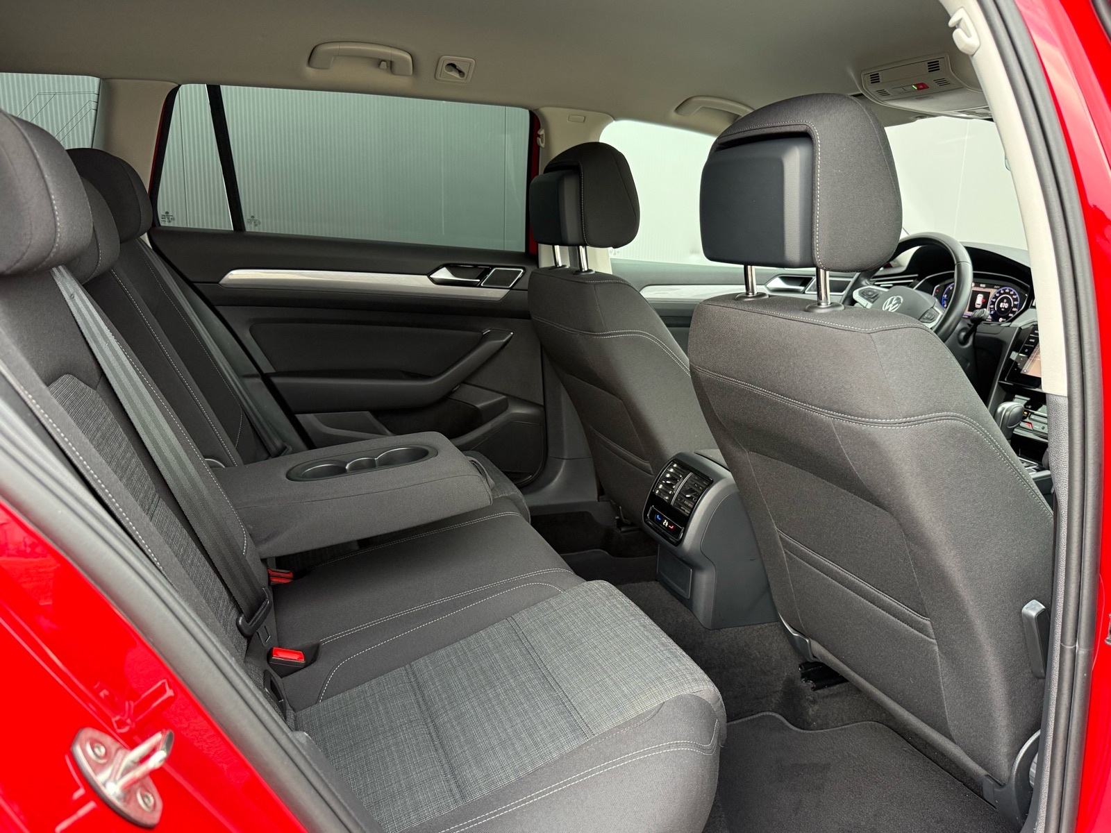 VW PASSAT VARIANT 2,0 TDI DSG BUSINESS-AUTOMATIK-VIRTUAL-ACC, fotografija 16